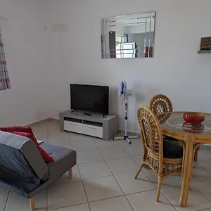 Vila Cabral 1 Bed Apt - Wi-fi & Air Con Included Apartment